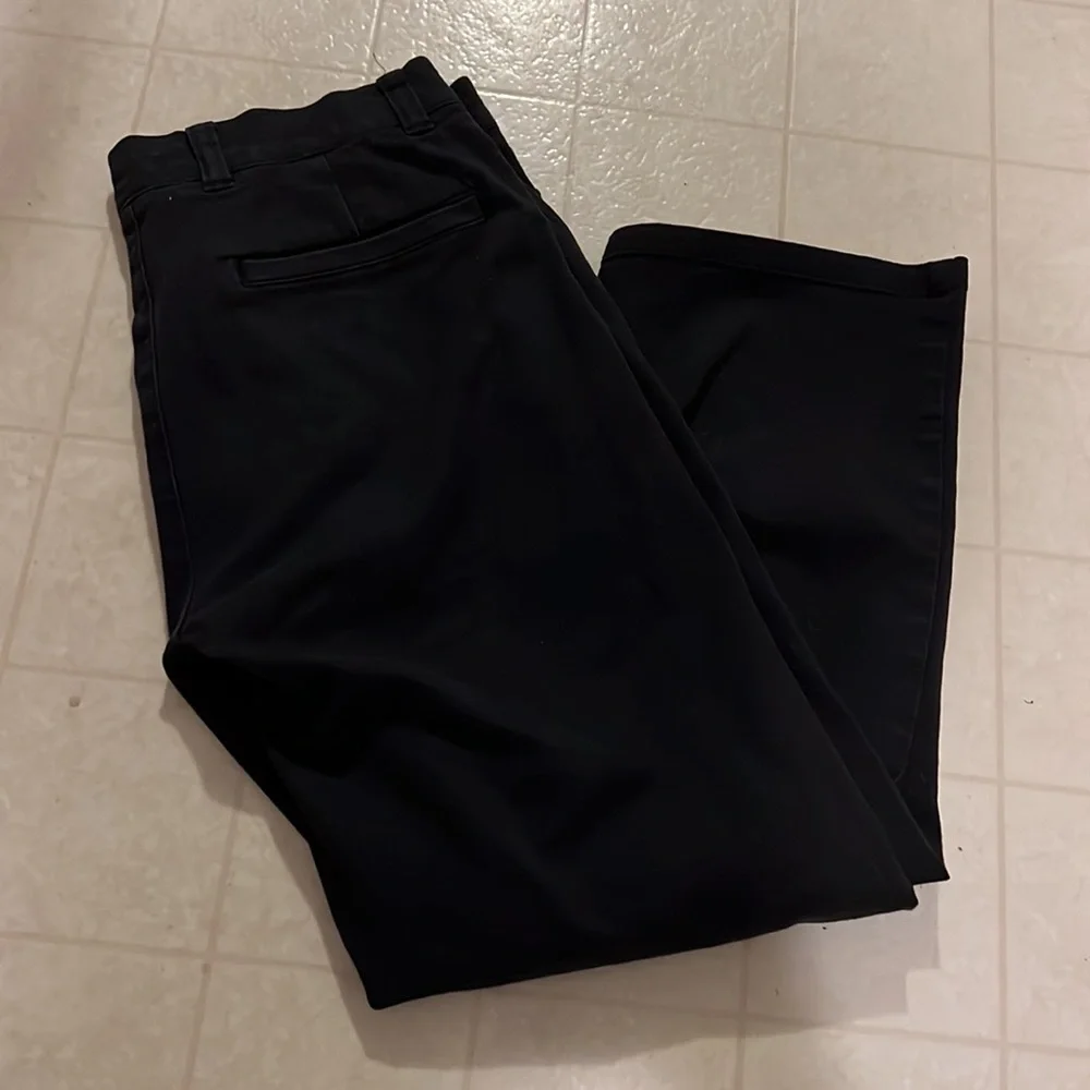 Women’s Capri Polo Pants - Picture 5 of 6